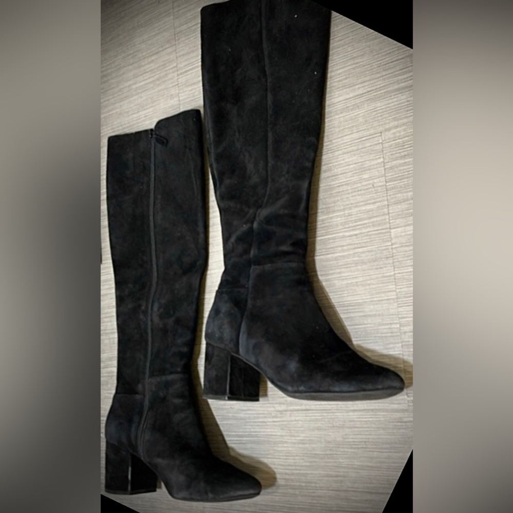 Cole Haan Lyric kneeling suede boots high block heels in black color Size 10